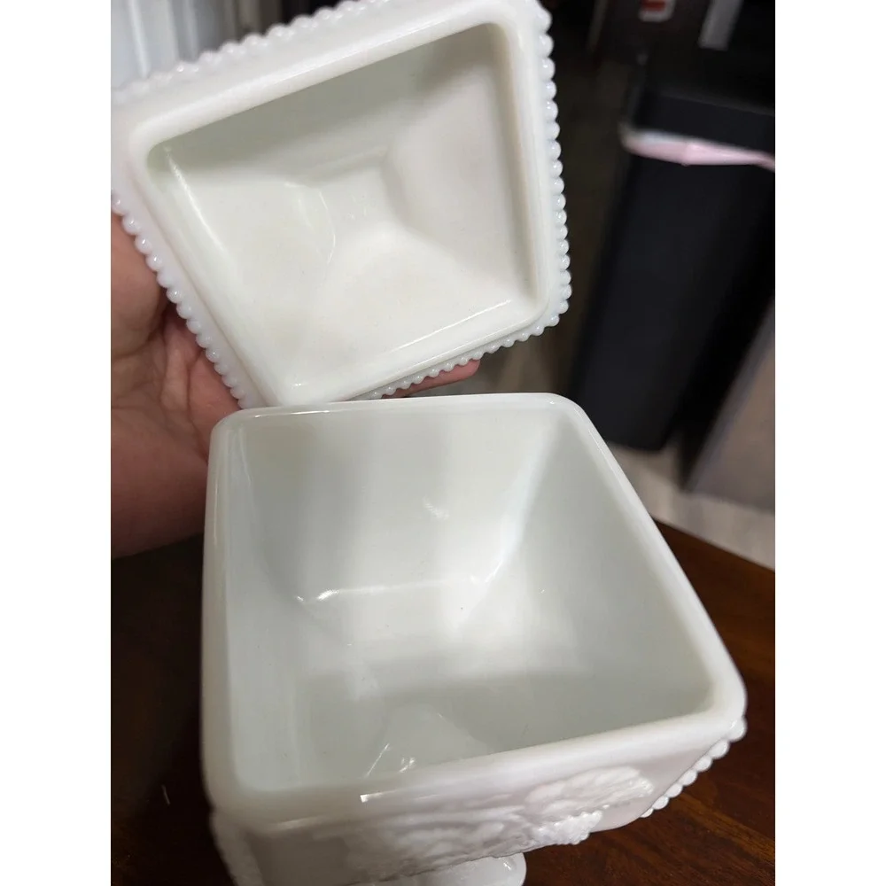 Westmoreland vintage milk